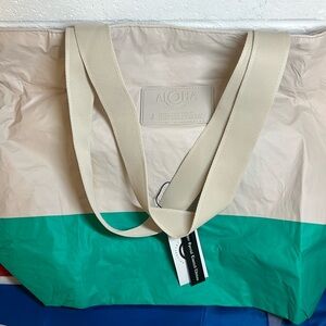 ALOHA Collection Dipped Day Tripper